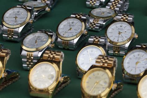 jewlers confiscate fake rolex|Knock.